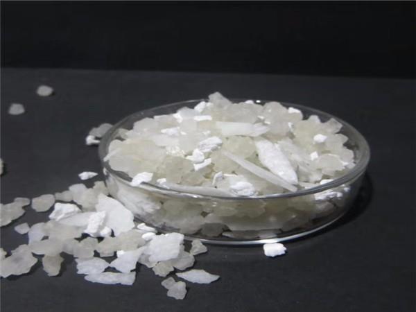 我們?yōu)槭裁匆x擇壽光融雪劑生產(chǎn)廠家？